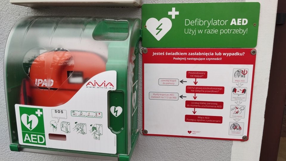 Zainstalowano defibrylatory AED na budynkach w gminie Gardeja