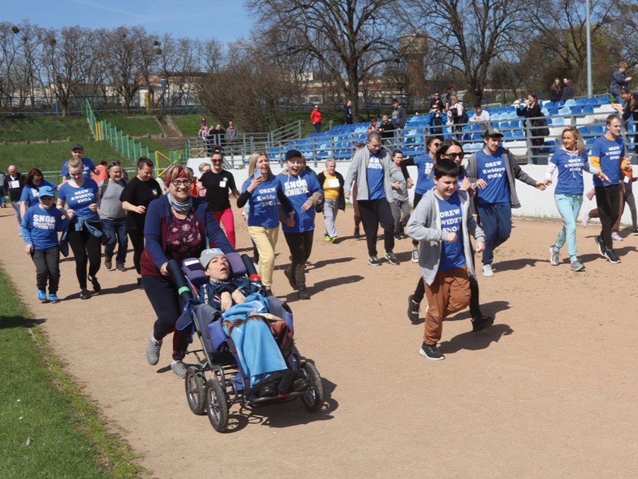 Bieg osób z niepełnosprawnościami.
