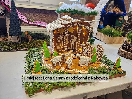 Szopka z piernika wykonana przez Lenę Szram wraz z rodzicami z Rakowca.