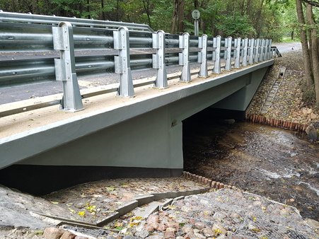  Most przez Liwę w miejscowości Brokowo (Gmina Kwidzyn).
