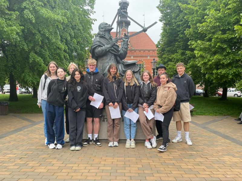 349348859 780869516964029 8619002099484755858 n