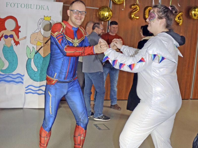 Bal karnawałowy w Warsztacie Terapii Zajęciowej w Górkach