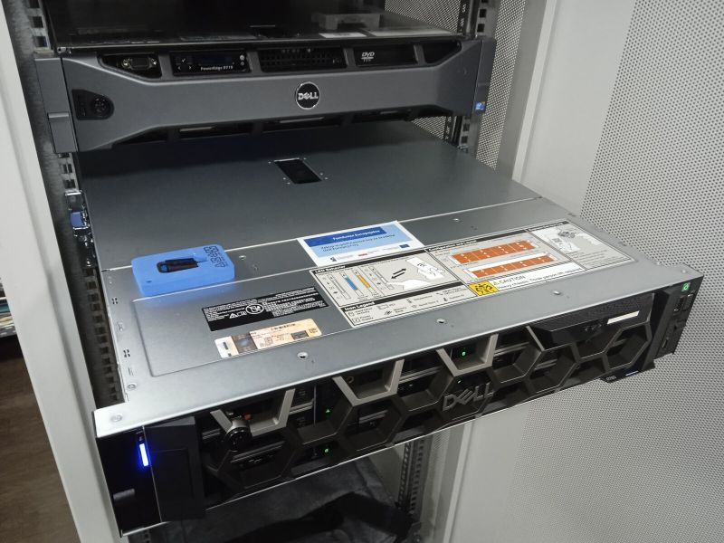 zakupiony serwer – widok z góry